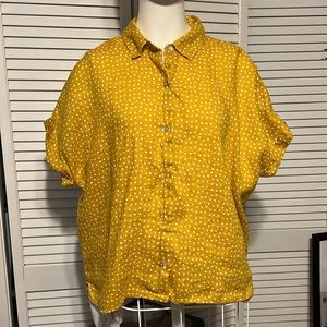 Rachel Zoe yellow with white polkadotted pretty top 100% Linen Size Medium